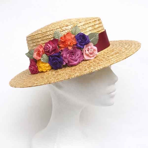 Canotier artesanal de paja con flores multicolor | Turquesa y Más Canotier de paja natural con flores artesanales multicolor y cinta burdeos, tocado artesanal para bodas y eventos
