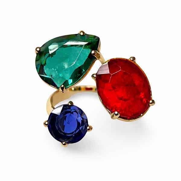 Anillo Aura dorado con cristales facetados en rojo, azul y verde