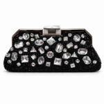Bolso Lille negro semirrígido bordado con piedras negras y cristal 22x12 cm