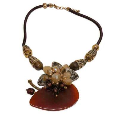 Collar Alicia marrón y dorado con piedra en forma de media luna y flor de bolas facetadas – Turquesa y Más