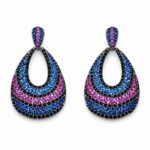 Pendientes Maia con zirconitas en forma de lágrima en negro, fucsia y azul klein