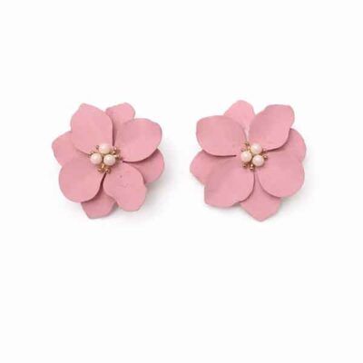 Pendientes Teide de bisutería en forma de flor rosa con perlitas centrales