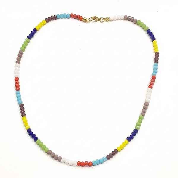 Collar Edelia multicolor de bolas facetadas de 5 mm con cierre dorado, diseño artesanal hecho a mano en Turquesa y Más