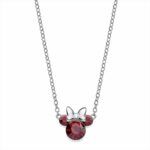 Collar Minnie marrón en plata de ley con zirconitas sobre fondo blanco