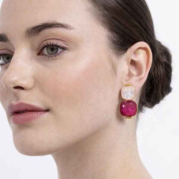 Pendientes Myrna chapados en oro con cristales rosa claro y fucsia