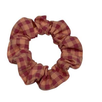 Scrunchie pequeño con estampado de cuadros salmón coral