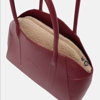 Interior del bolso O bag Unique granate con bolsa interna beige o de borreguito