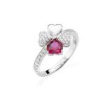 Anillo Quadricuore en plata rodiada con circonitas blancas y rubí