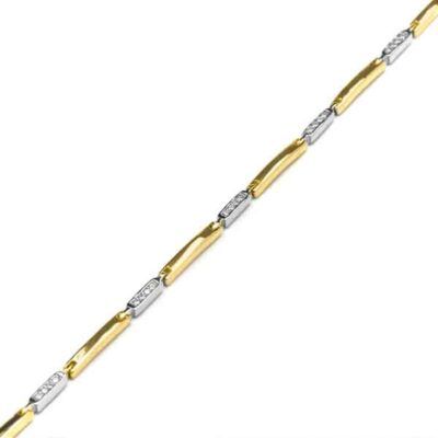 Detalle de la Pulsera Mirtis de plata 925 con circonitas y acabado oro amarillo de 18k