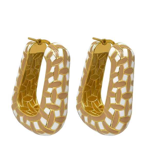 Pendientes Labrioro blanco y beige esmaltados en oro 24 kt Pendientes Labrioro esmaltados en blanco y beige sobre base de plata 925 bañada en oro de 24 kt