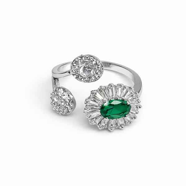 Anillo Eris plateado con cristal verde y cristales baguette transparentes
