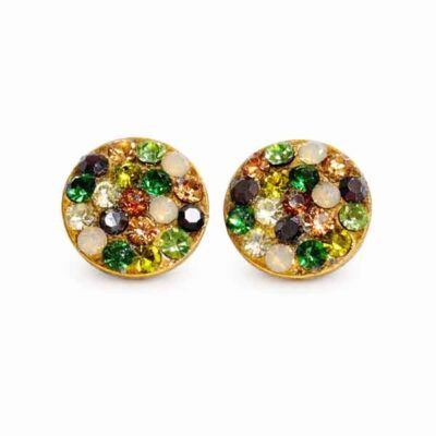 Pendientes de botón artesanales con cristales Swarovski verdes sobre fondo blanco