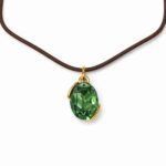 Colgante Lia chapado en oro con cristal Swarovski verde de 2 x 1,4 cm