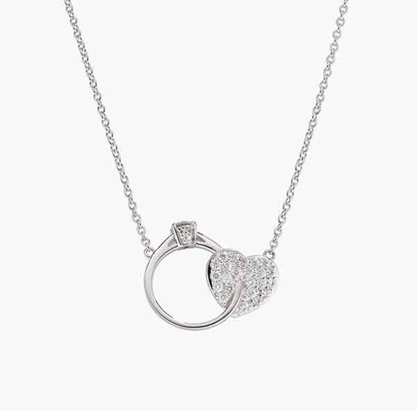 Collar de corazón pequeño en plata de ley con circonitas blancas y acabado en rodio