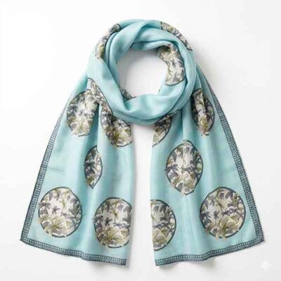Foulard de seda verde agua con estampado de libélulas Susurro de Libélulas