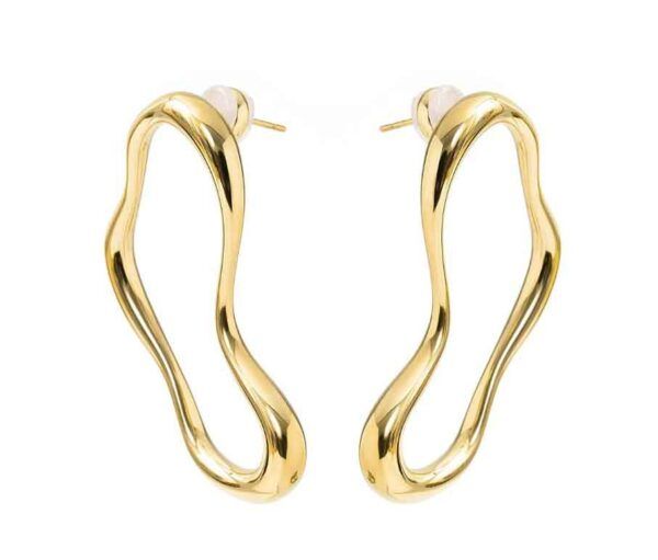 Pendientes Dravor de Luxenter vistos de frente con diseño orgánico dorado